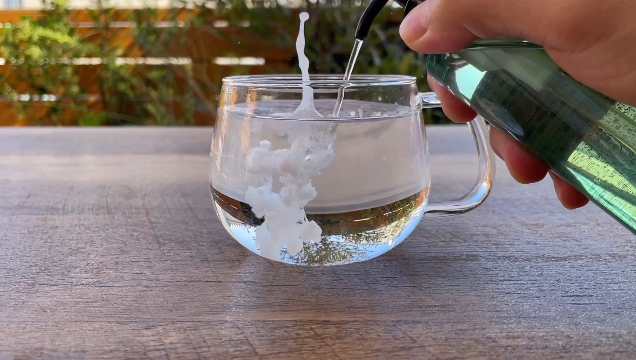 【化粧品開発歴10年が解説】ダブル洗顔は不要?プロが教えるメカニズム